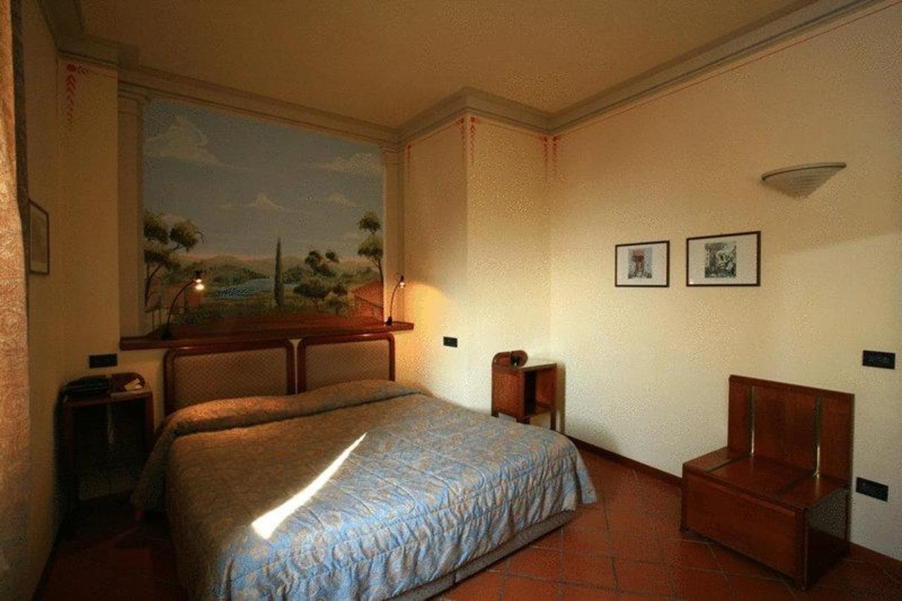 Hotel Palazzo Bocci Spello Δωμάτιο φωτογραφία